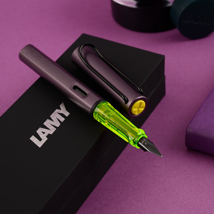 Lamy AL-Star Fountain Pen - Aubergine (Special Edition) 8