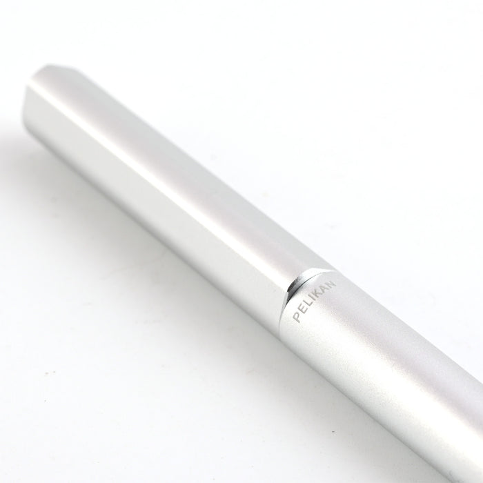 Pelikan Ineo Fountain Pen - Clearing Breeze 5