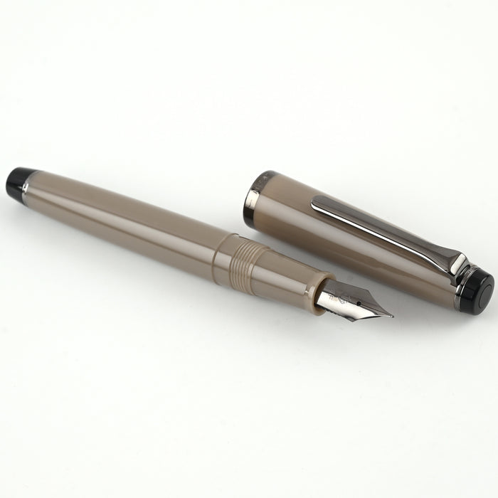 Sailor Lecoule Fountain Pen - Safari Beige 3