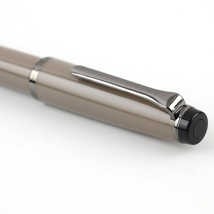 Sailor Lecoule Fountain Pen - Safari Beige 5